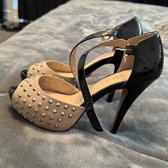 Rock & Republic spike heels - Picture 2 of 6
